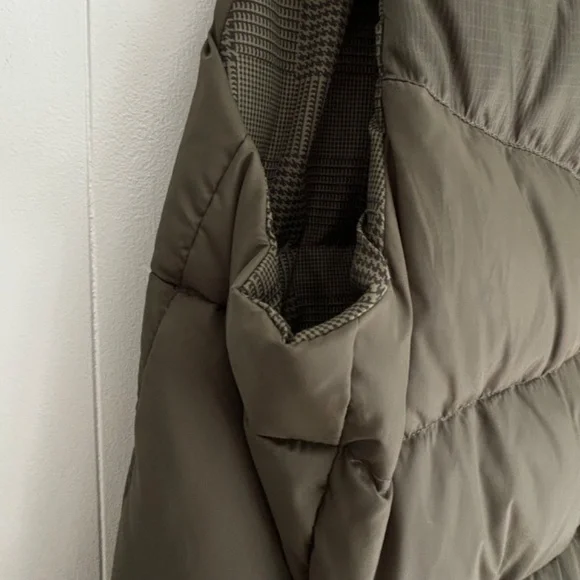 Reversible Gotcha Glacier Men’s down and feather filled winter vest size LG - Picture 7 of 16